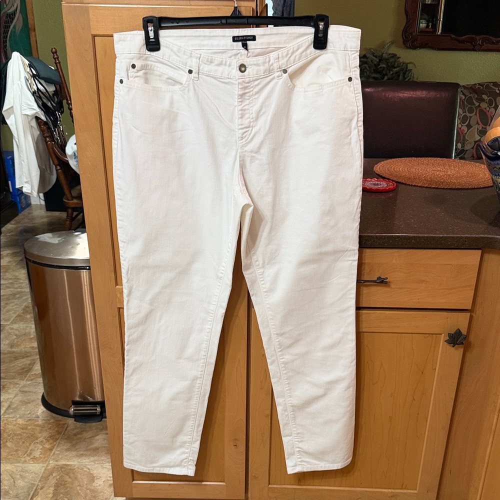 Eileen Fisher White Slim Straight Women's Jeans